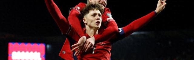 彩票网资料-铁血伊拉克队抢到最后一张门票，美加墨世界杯 48 强全部出炉，你看好谁？|决赛|附加赛|刚果|世界杯预选赛|墨西哥足球队_新浪新闻